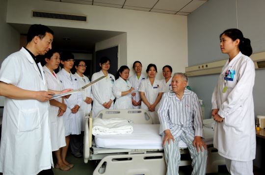 32 临床营养科_页面_5_图像_0002.jpg 32 临床营养科_页面_5_图像_0002.jpg