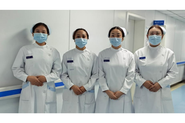 礼仪入心，服务见行——护士仪容仪表专项整治月活动纪实